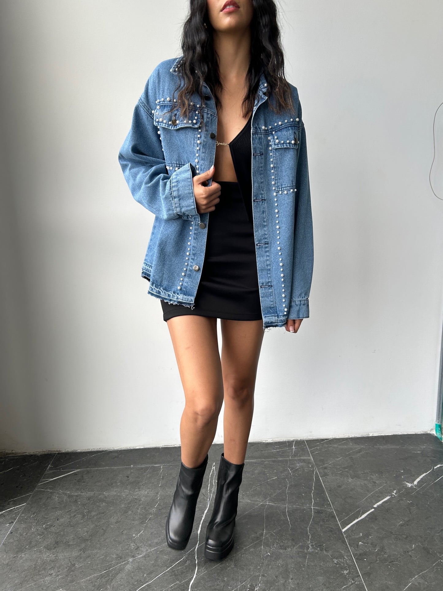 Chaqueta Denim con Perlas NCH006